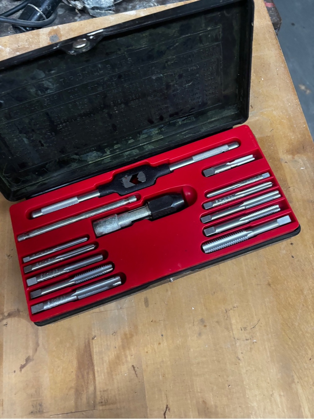 Hand Tap and Die Set - Red Case